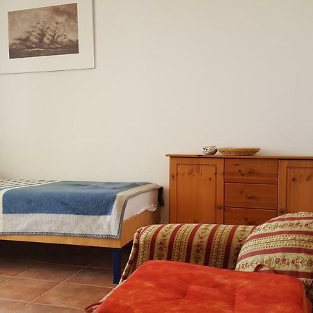 Apartment Viktor Сали Екстериор снимка